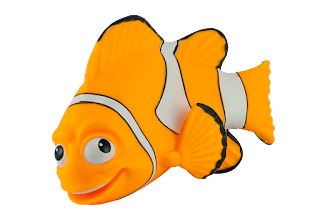 a picture of a clownfish bath toy